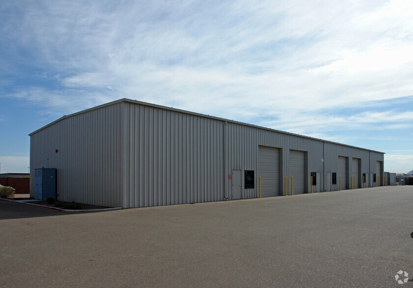 More Photos Of 3048 N Cessna Way, Casa Grande Warehouse For Lease