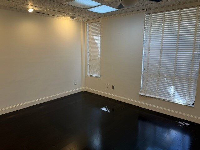 More Photos Of 4627 Ponce de Leon Blvd, Coral Gables Office For Lease