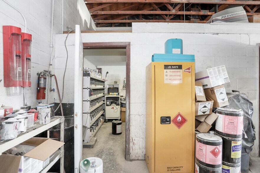 More Photos Of 6801 Tower Dr, Hudson Service For Lease