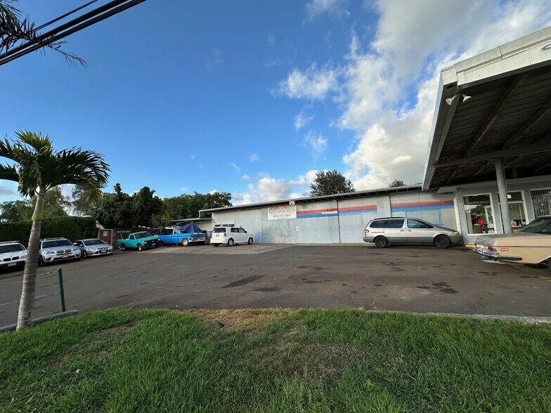 More Photos Of 3135 Lower Kula Rd, Kula Storefront Retail Office For Sale