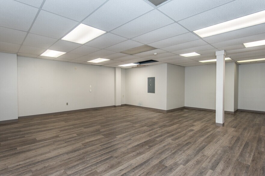 More Photos Of 6044-6052 Castor Ave, Philadelphia Medical For Sale