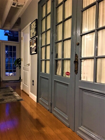 More Photos Of 51 Elliott St SW, Atlanta Storefront Retail Residential For Sale