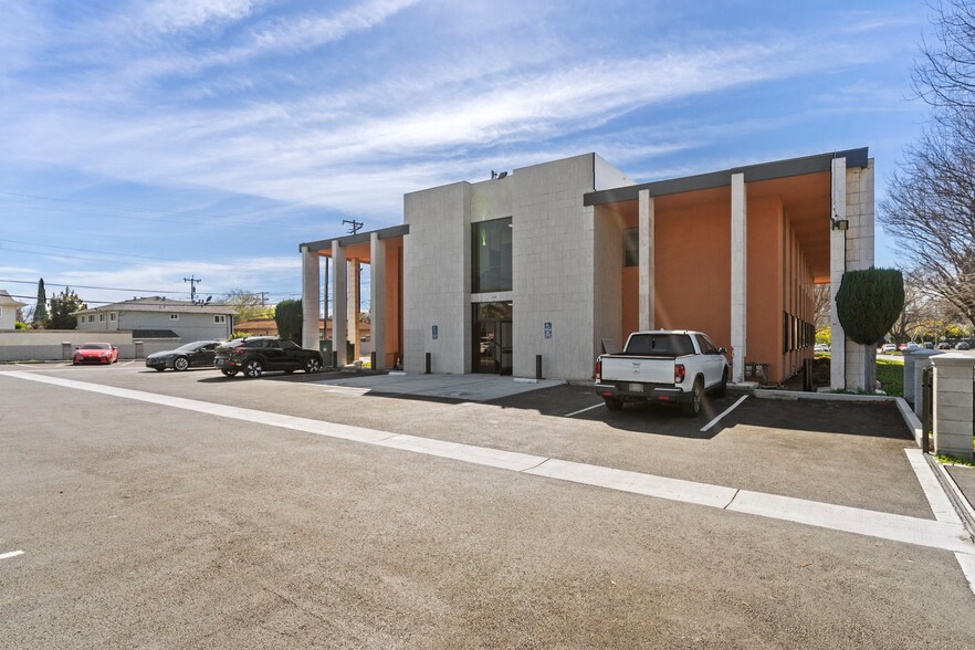 More Photos Of 244 N Jackson Ave, San Jose Medical For Lease
