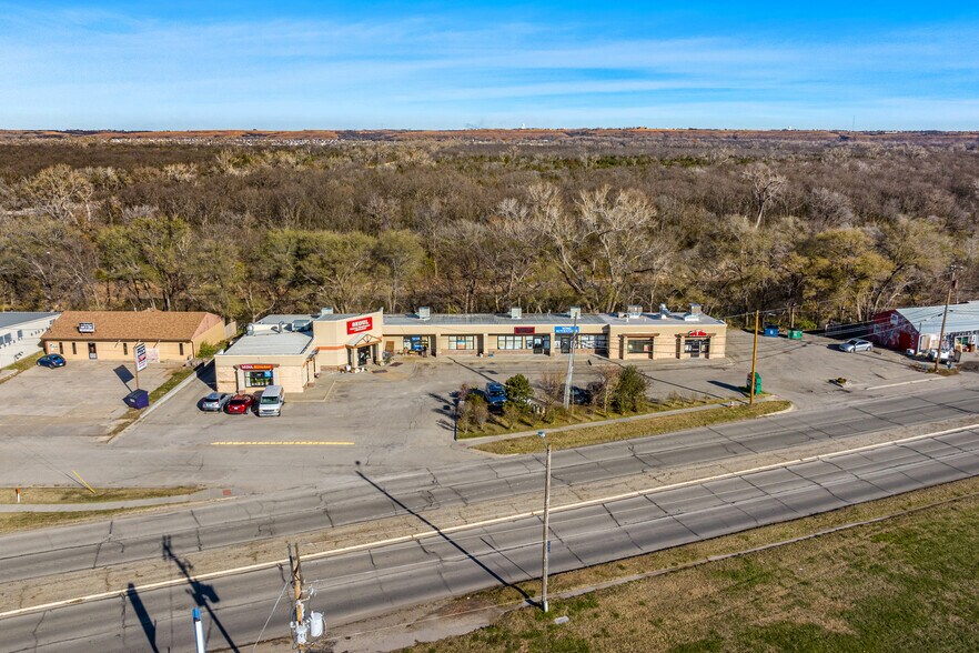 More Photos Of 204 E Grant Ave, Junction City Storefront For Sale