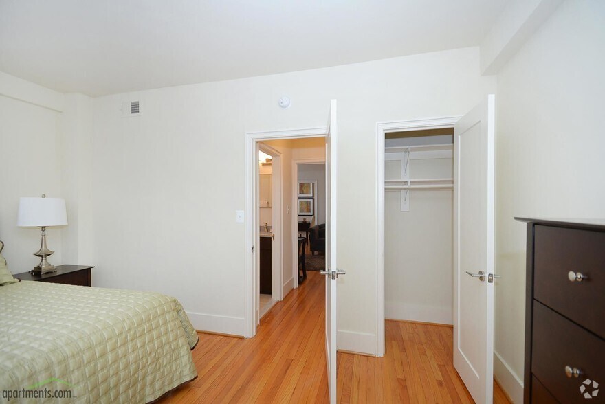 More Photos Of 1841 Columbia Rd NW, Washington Apartments For Lease