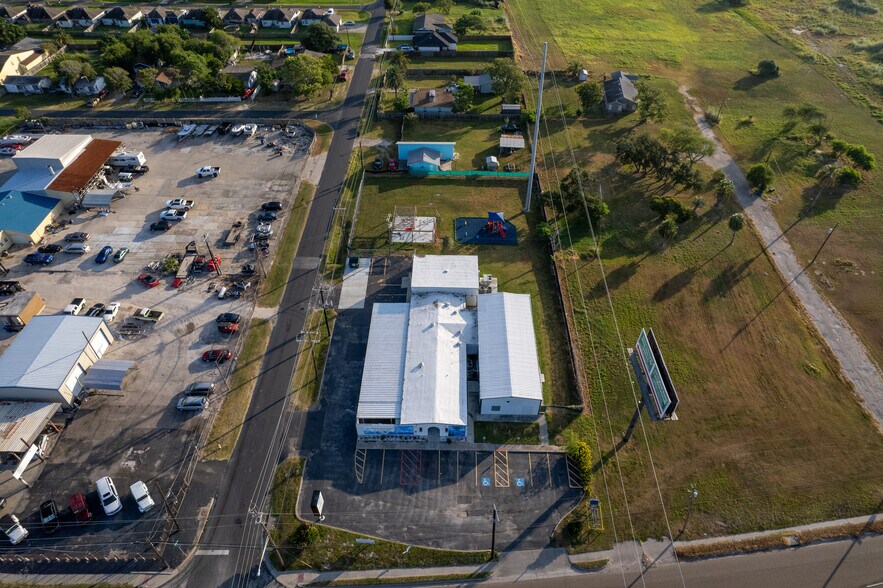 More Photos Of 10102 S Padre Island Dr, Corpus Christi Office For Sale
