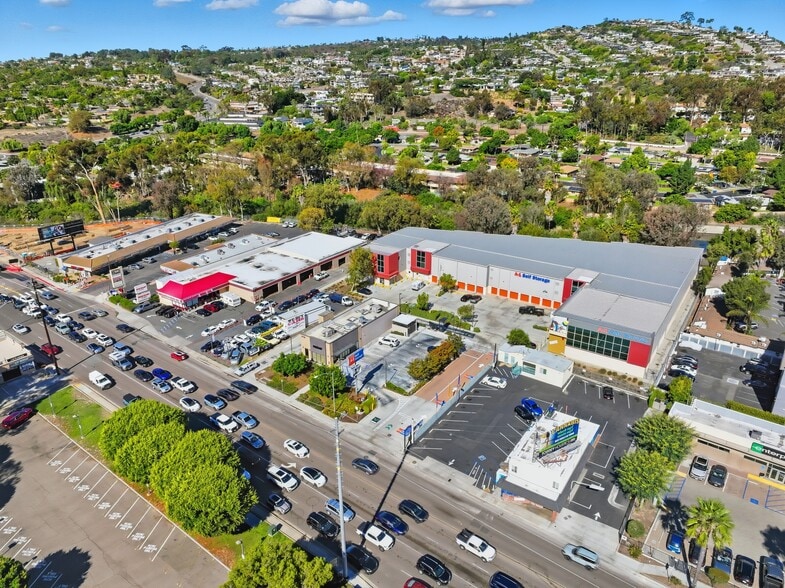 More Photos Of 2736 Garnet Ave, San Diego Fast Food For Lease