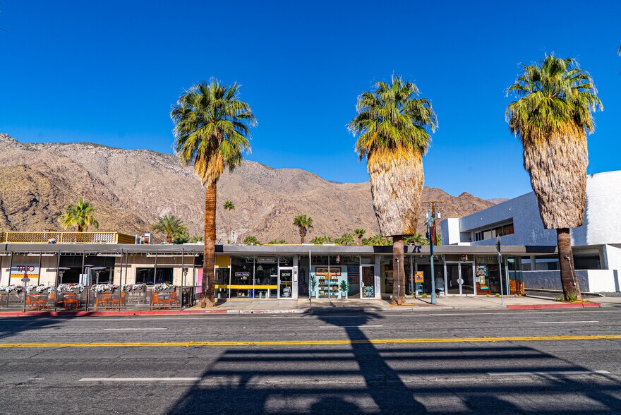 More Photos Of 707-745 N Palm Canyon Dr, Palm Springs Restaurant For Lease