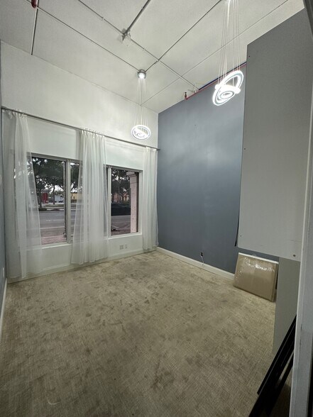 More Photos Of 401 W Atlantic Ave, Delray Beach Storefront Retail Office For Lease