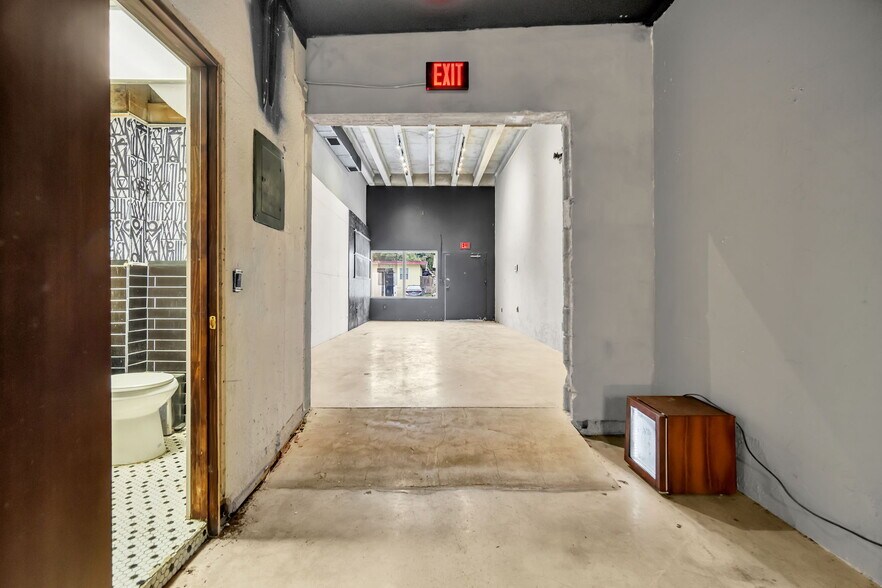 More Photos Of 750-760 SW 10th Ave, Miami Storefront Retail Office For Lease