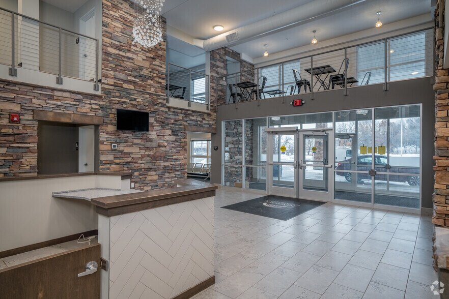 More Photos Of 2300 Hastings Ave, Newport Apartments For Lease