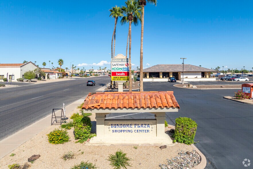 More Photos Of 13503-13595 E Camino Del Sol, Sun City West General Retail For Lease