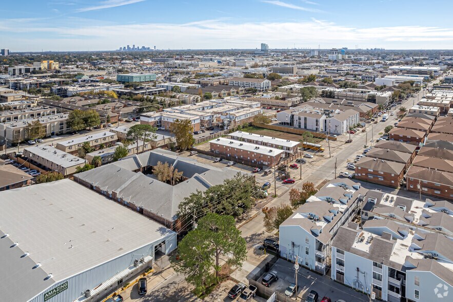 More Photos Of 4021 Hessmer Ave, Metairie Apartments For Sale