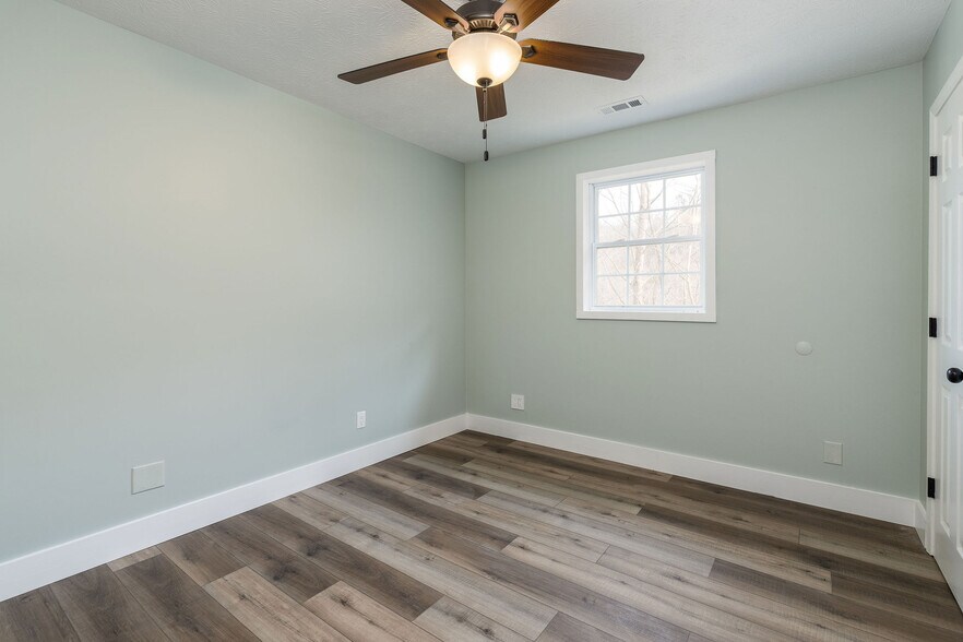 More Photos Of 6672 Roan Creek Rd, Butler Apartments For Sale