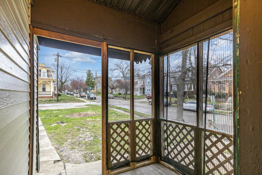 More Photos Of 500 W Wyoming Ave, Lockland Apartments For Sale