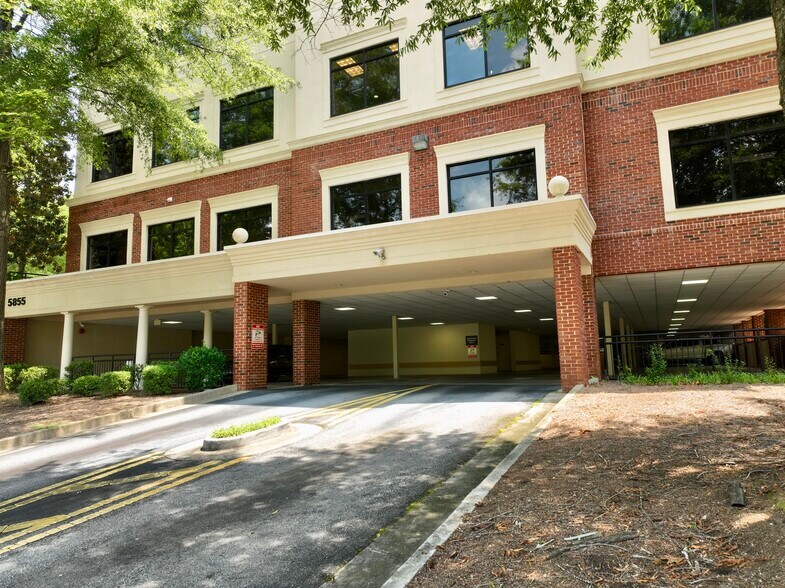 More Photos Of 5855 Sandy Springs Cir NE, Atlanta Office For Sale