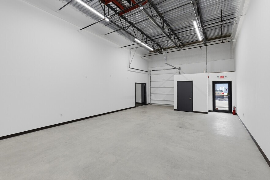 More Photos Of 11576 Pierson Rd, Wellington Warehouse For Lease