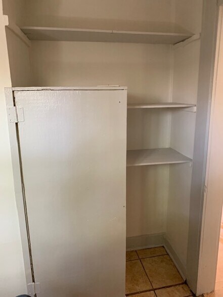 More Photos Of 2053 Linden Ave, Memphis Apartments For Sale