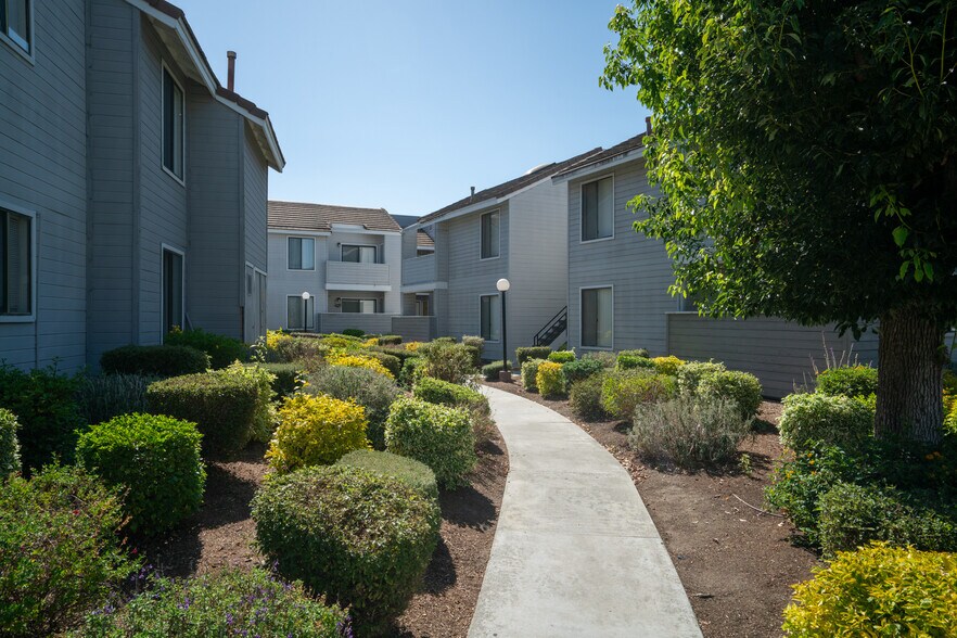 More Photos Of 140 S Highland Ave, Placentia Apartments For Sale