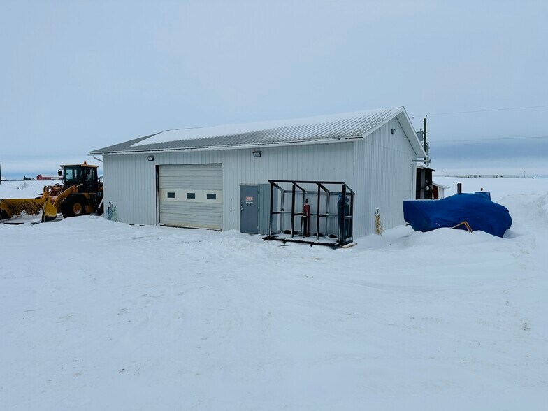 More Photos Of 722003 Range Road 53, Grande Prairie County No 1 Warehouse For Lease