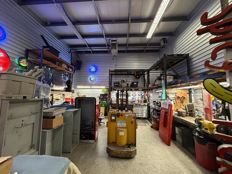 More Photos Of 9335 Commerce Center St, Highlands Ranch Warehouse For Sale