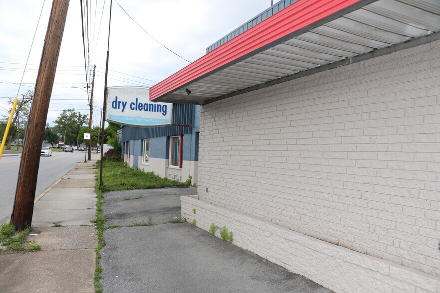 More Photos Of 700 N Hanover St, Carlisle Freestanding For Sale