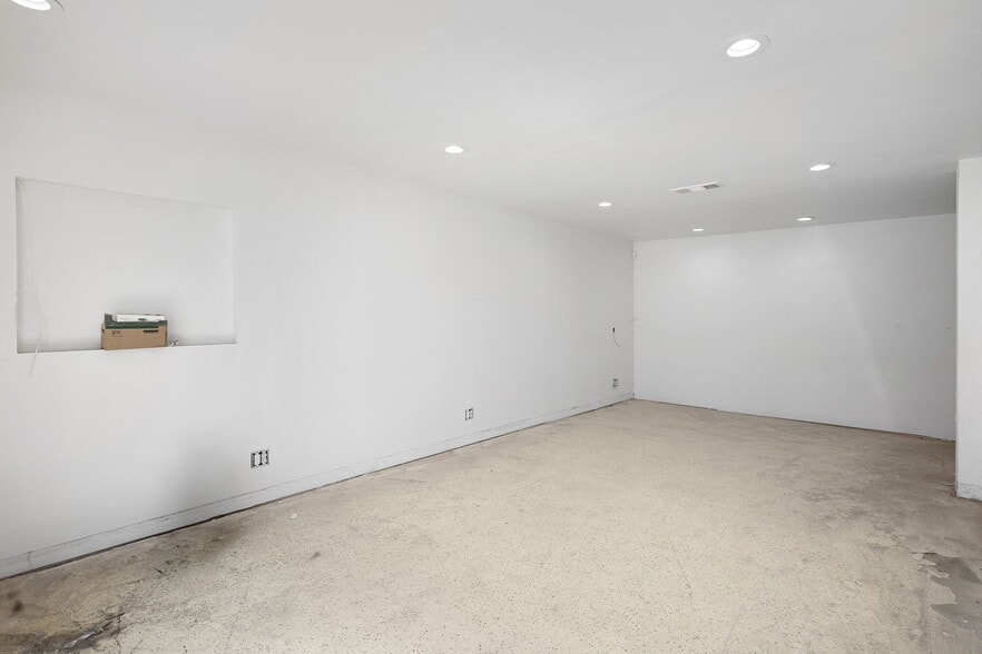 More Photos Of 205 N Park Ave, Pomona Warehouse For Lease