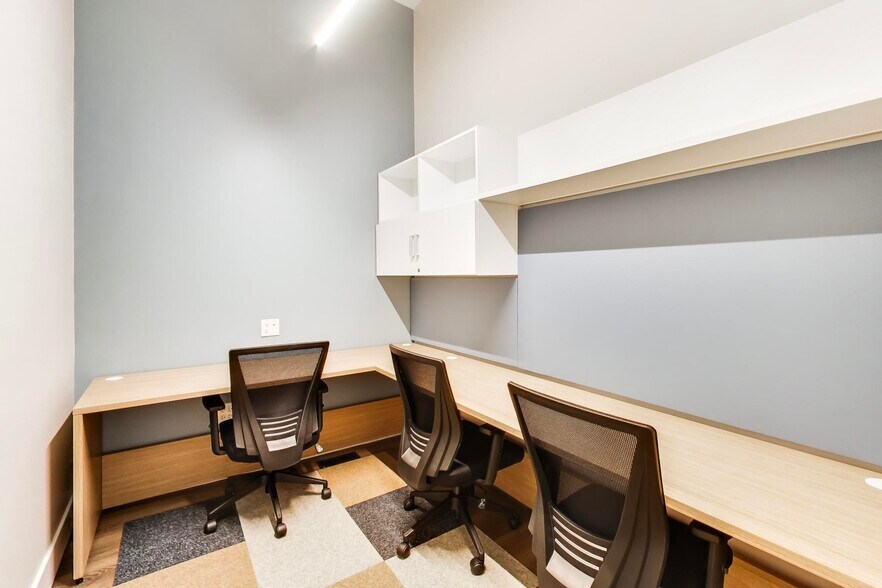 More Photos Of 3271 W Armitage Ave, Chicago Coworking Space