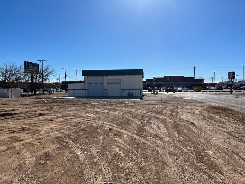 More Photos Of 2421 Commerce -1, Amarillo Land For Sale