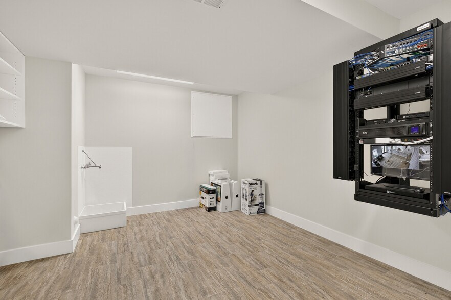 More Photos Of 688 Rigby Lake Dr, Rigby Healthcare For Sale