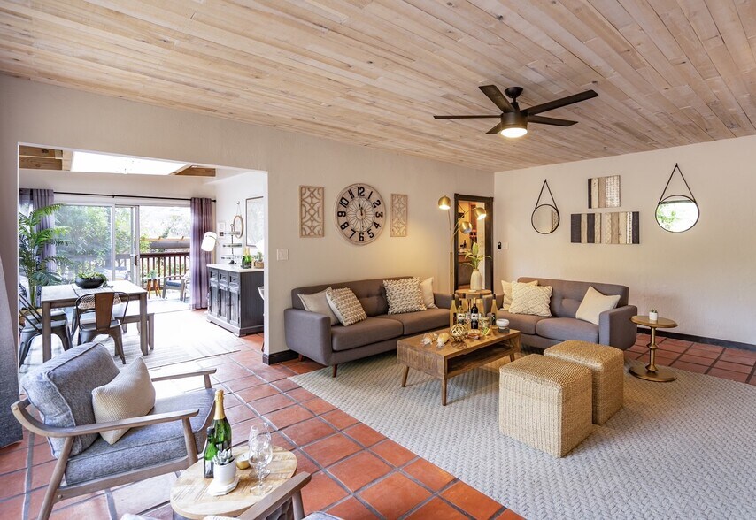 More Photos Of 12341 San Mateo Rd, Half Moon Bay Specialty For Lease