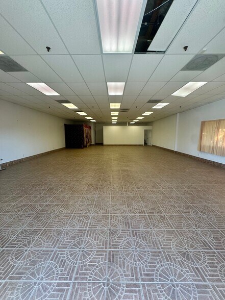More Photos Of 7253 El Camino Real, Atascadero Storefront For Lease