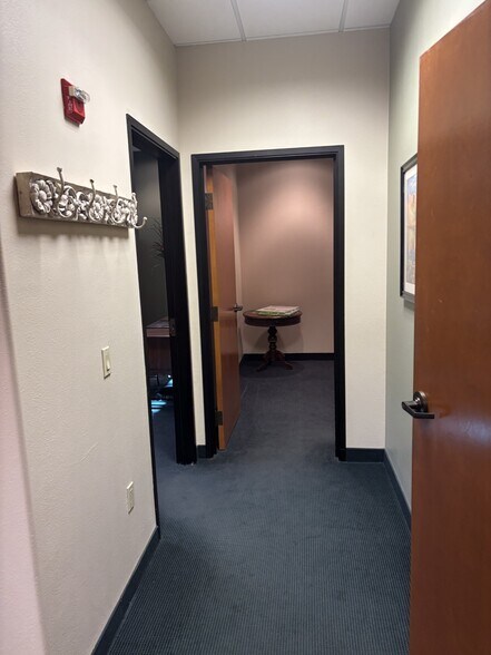 More Photos Of 8701 E Vista Bonita Dr, Scottsdale Medical For Sale