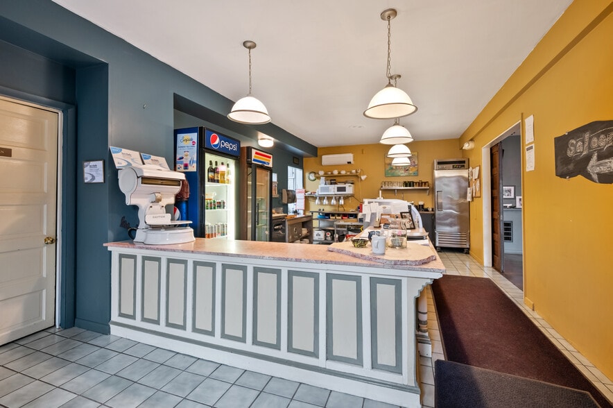 More Photos Of 181 E Brown St, Blairsville Restaurant For Sale