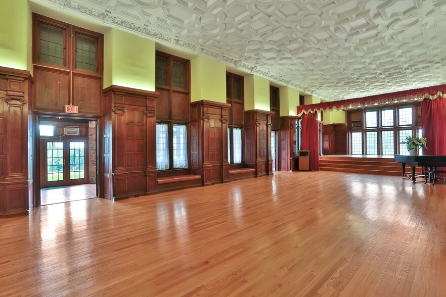 More Photos Of 150 Sister Servants Ln, Sloatsburg Lodge Meeting Hall For Sale
