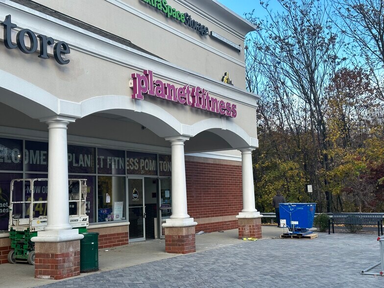 More Photos Of 45-63 Wanaque Ave, Pompton Lakes Unknown For Lease