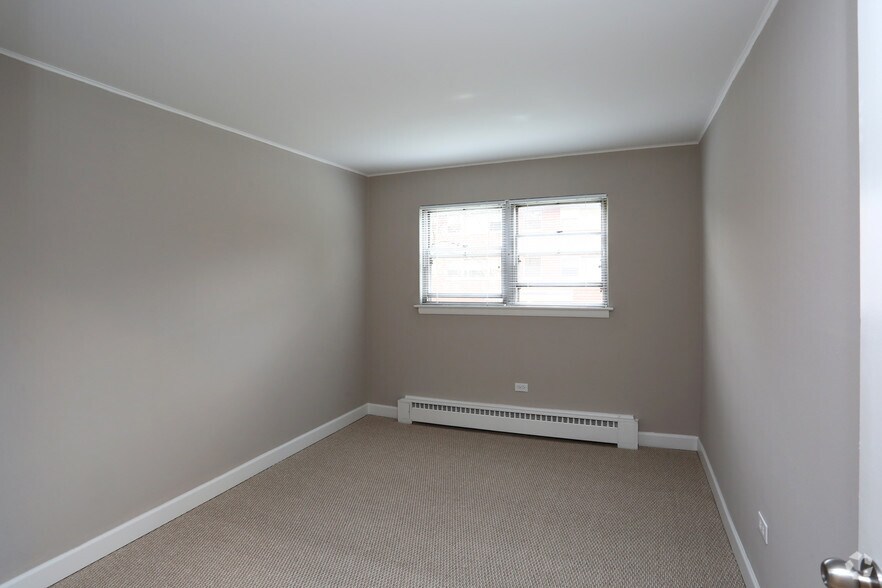 More Photos Of 501-551 W Euclid Ave, Arlington Heights Apartments For Sale