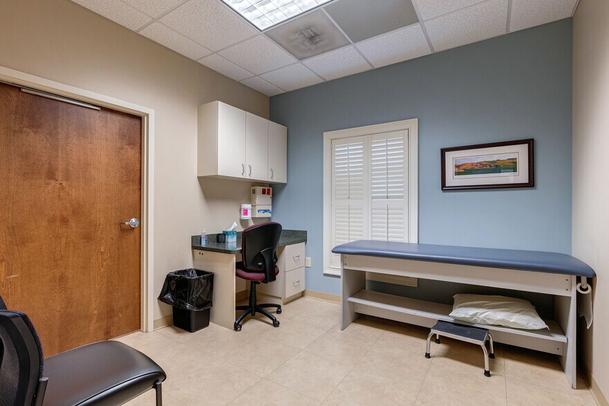 More Photos Of 1500 Langford Dr, Watkinsville Medical For Sale