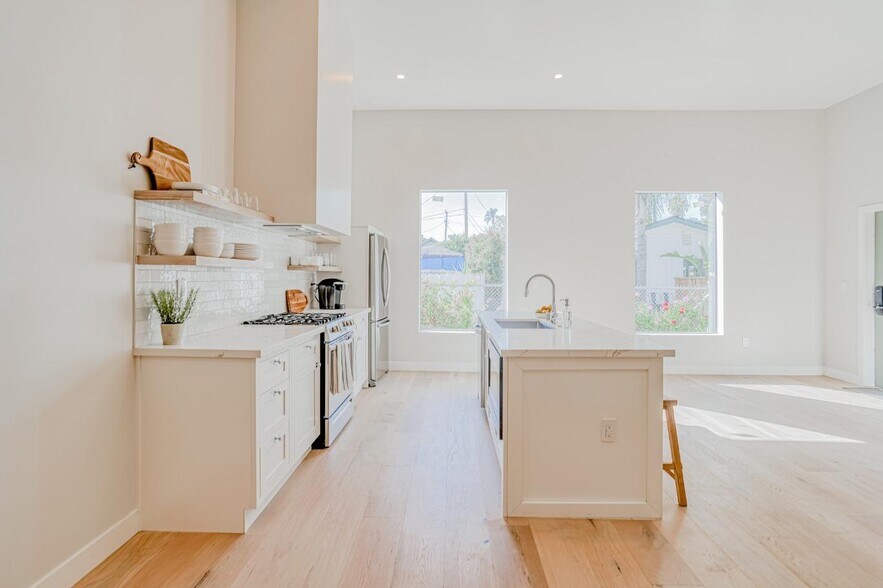 More Photos Of 1124 Castillo St, Santa Barbara Hotel For Sale