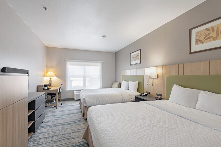 More Photos Of 755B E Vista Ridge Mall Dr, Lewisville Hotel For Sale