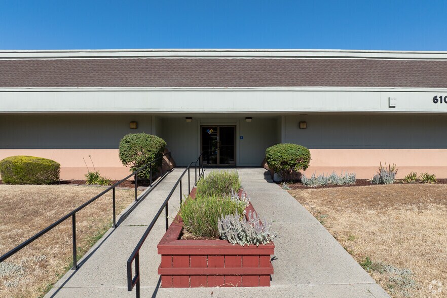 More Photos Of 6105 Snell Blvd, San Jose Medical For Lease