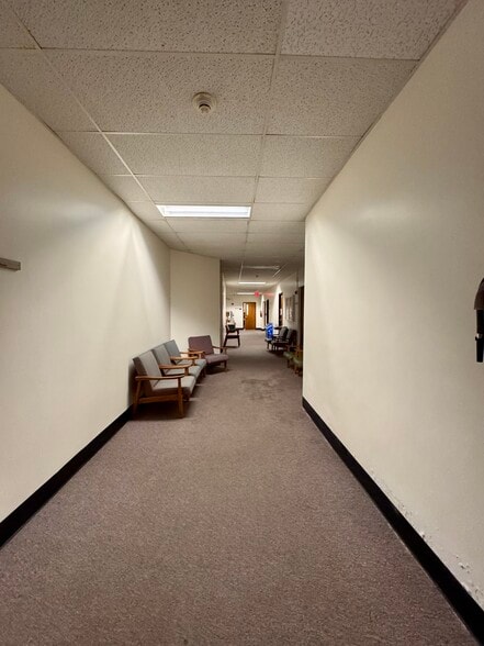 More Photos Of 208 S Johnson St, Macomb Schools For Sale