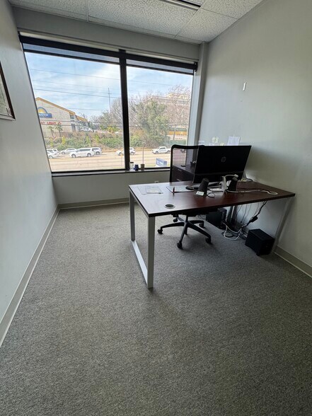 More Photos Of 3200 Wake Forest Rd, Raleigh Office For Lease