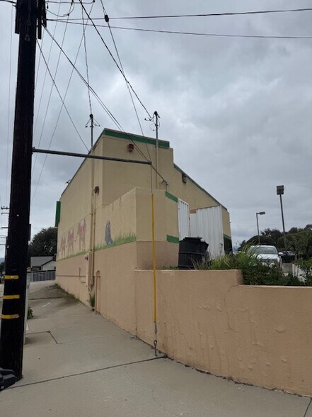 More Photos Of 710 N Ventura Ave, Oak View Fast Food For Sale