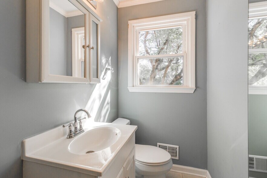 More Photos Of 161 Chapin Rd, Chapin Loft Creative Space For Sale