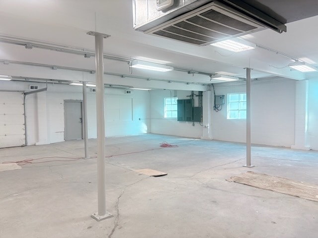 More Photos Of 8235 NE Beech St, Portland Warehouse For Sale