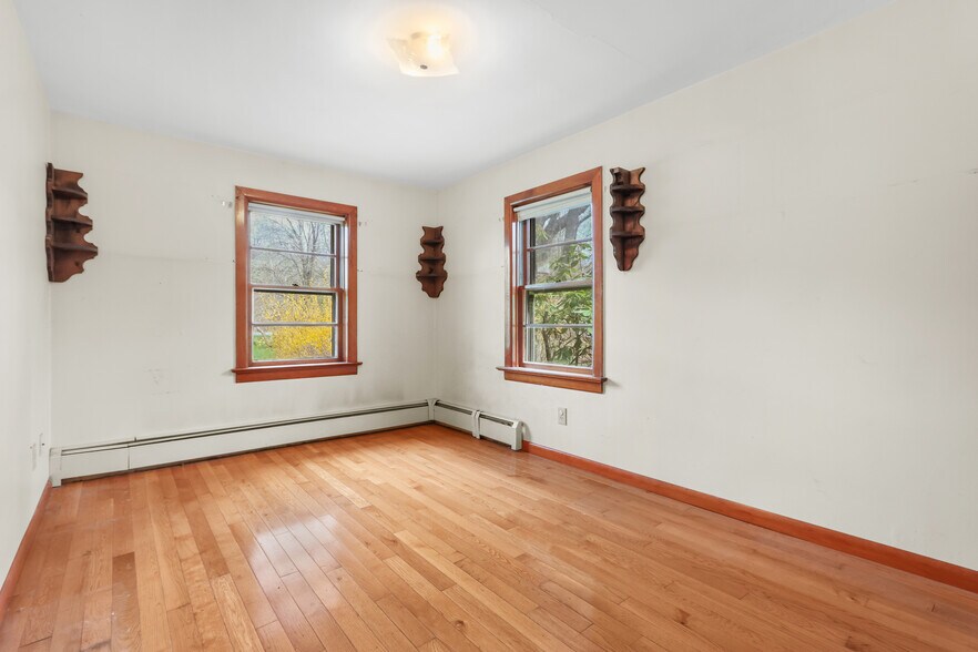 More Photos Of 2115 W Main St, Stroudsburg Service For Sale