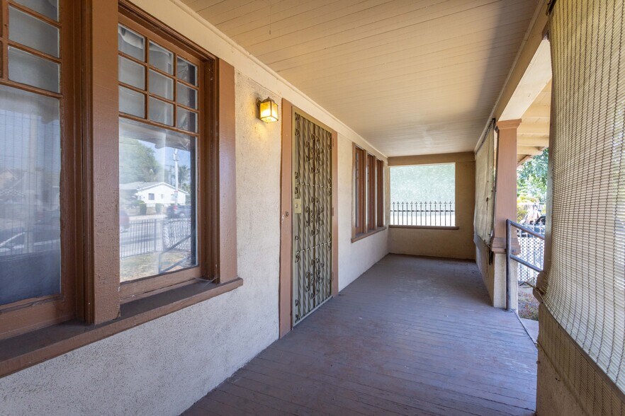 More Photos Of 206 S Soto St, Los Angeles Apartments For Sale