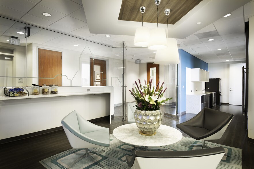 More Photos Of 171 17th St Nw, Atlanta Office For Lease