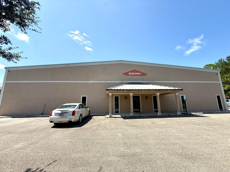 More Photos Of 12760 Lorraine Rd, Biloxi General Retail For Lease